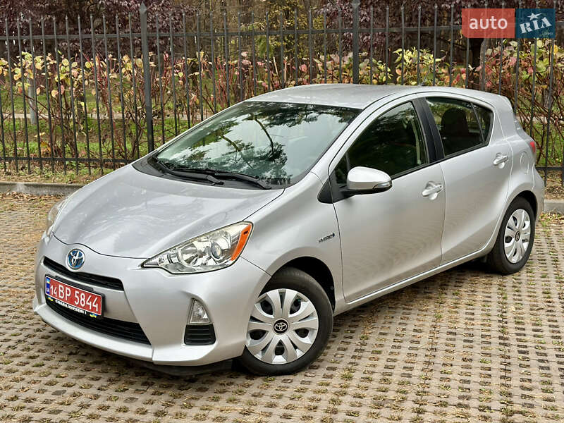 Хэтчбек Toyota Prius C 2014 в Киеве фото 60 Хэтчбек Toyota Prius C 2014 в Киеве