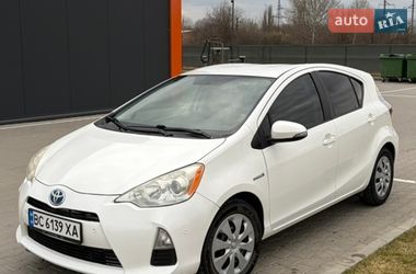 Хэтчбек Toyota Prius C 2013 в Виннице
