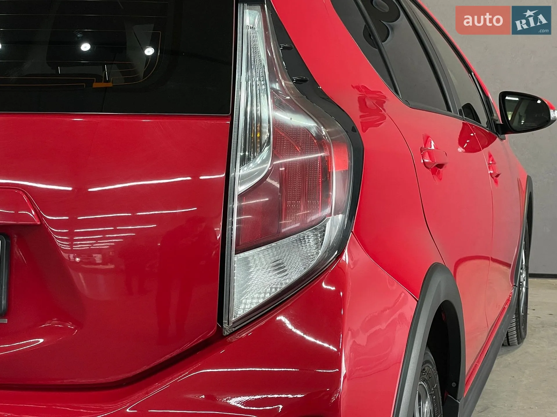 2018 Toyota Prius c - мініатюра 20
