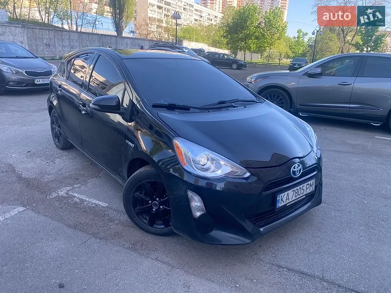 Toyota Prius C 2015