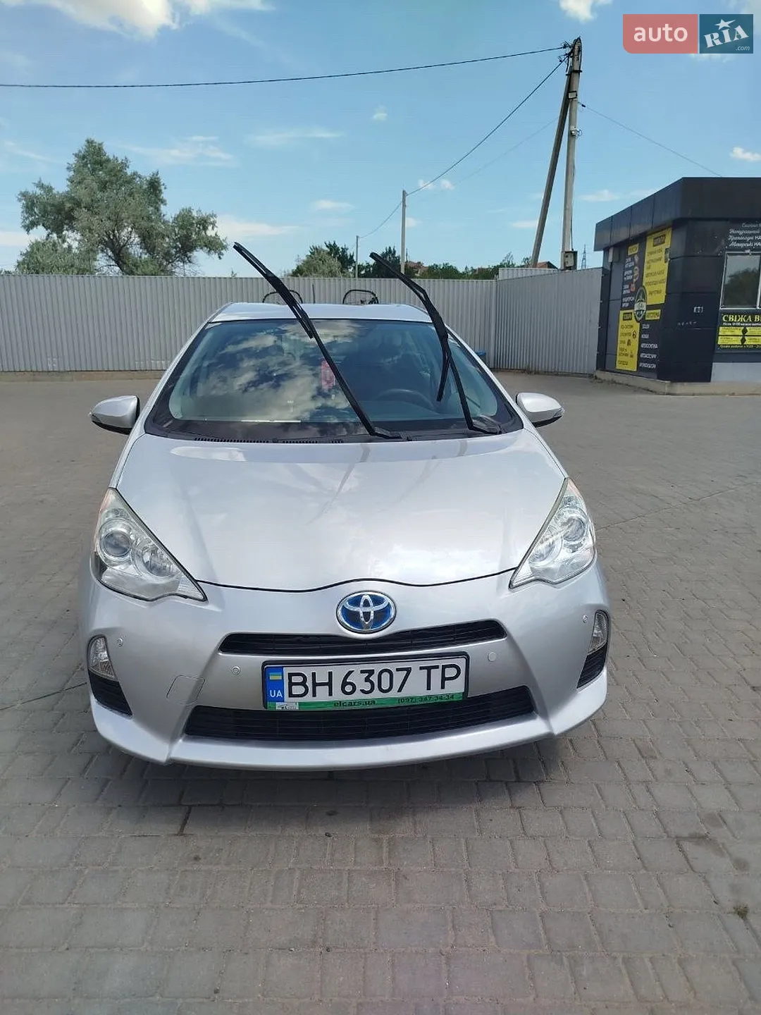 2013 Toyota Prius c - мініатюра 2