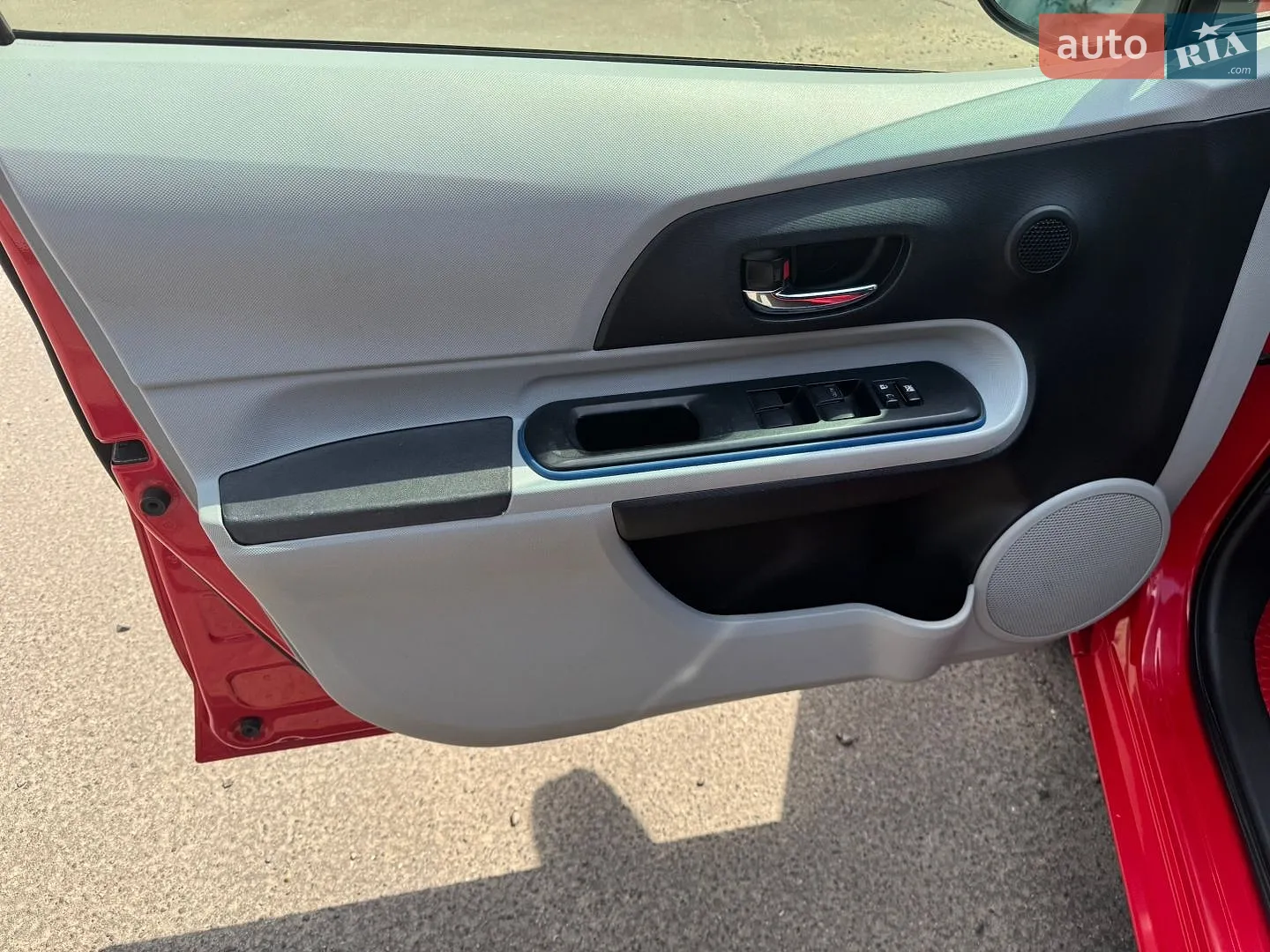 2012 Toyota Prius c - мініатюра 9