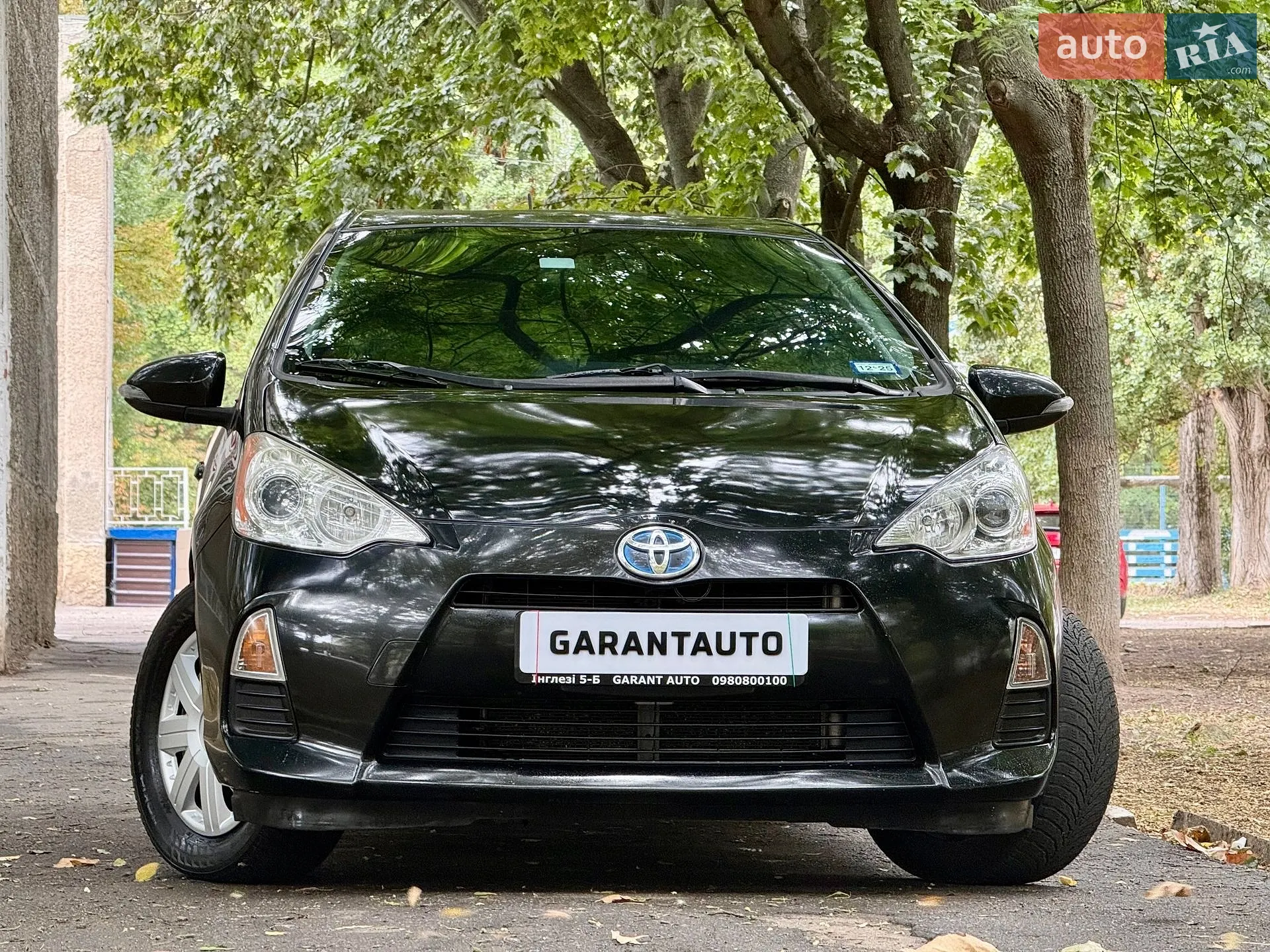 2014 Toyota Prius c - мініатюра 11