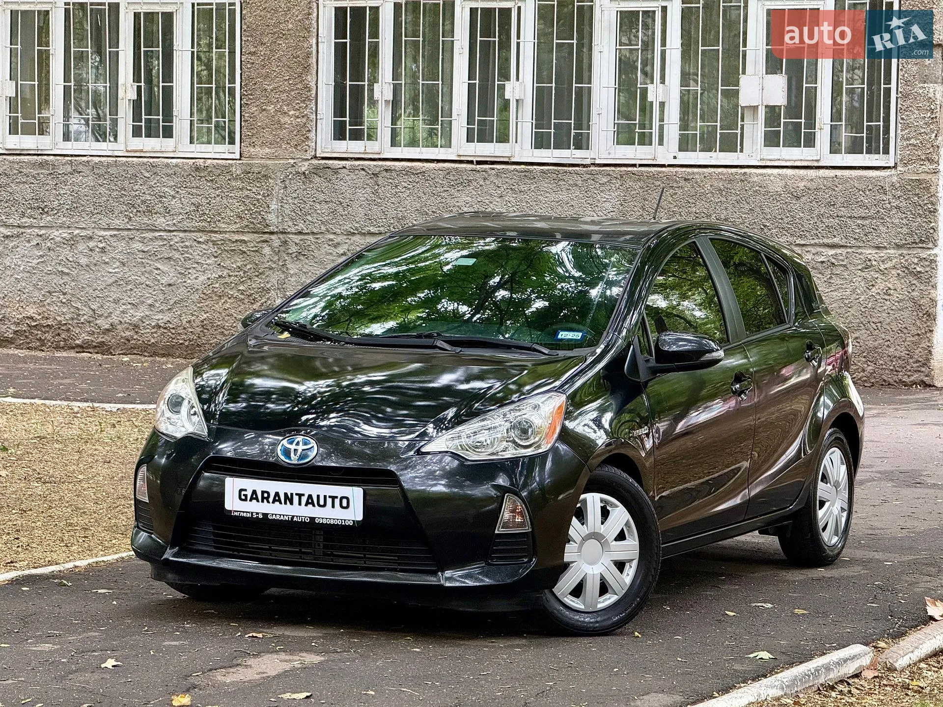 2014 Toyota Prius c - мініатюра 15