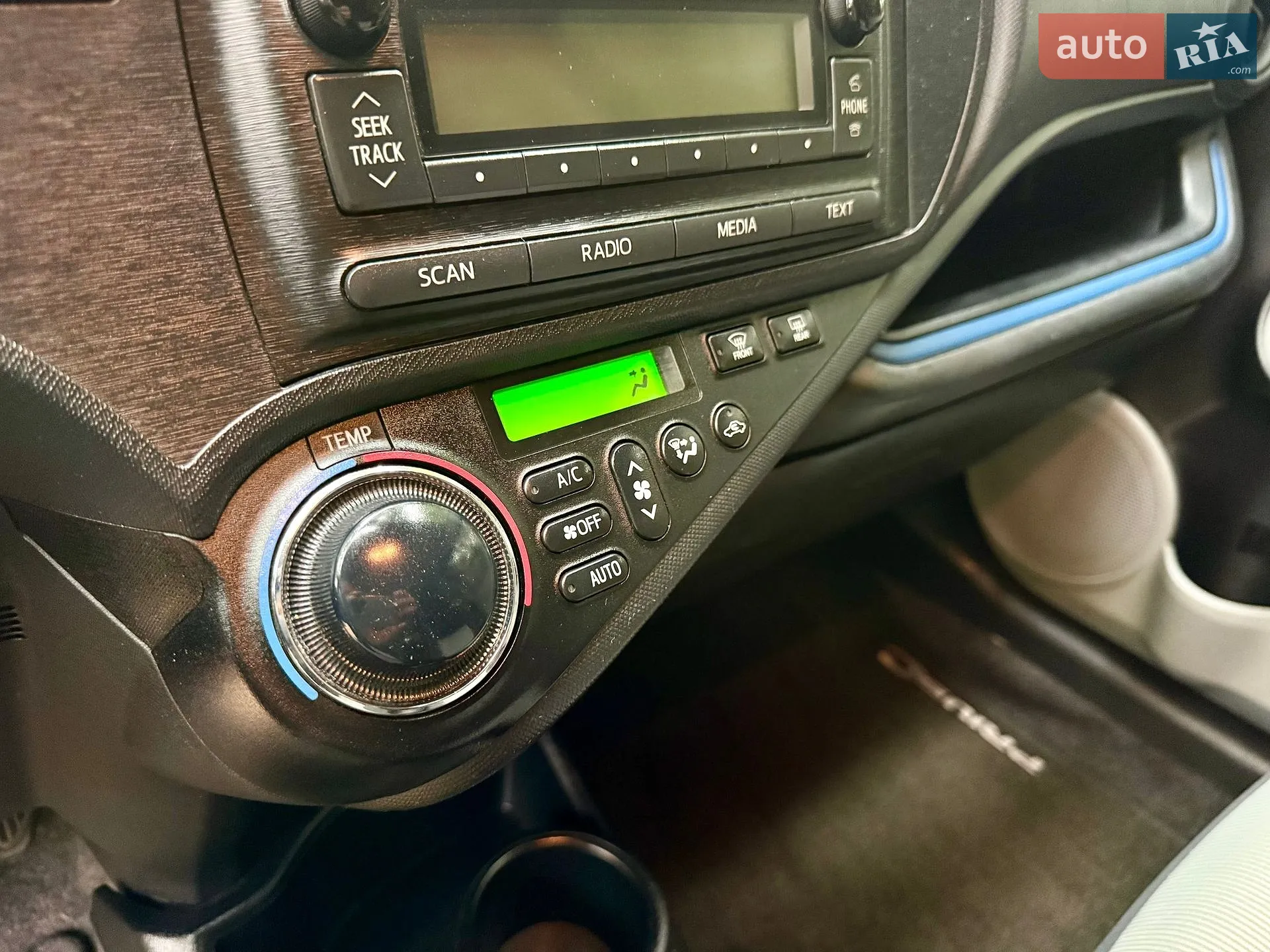 2014 Toyota Prius c - мініатюра 36