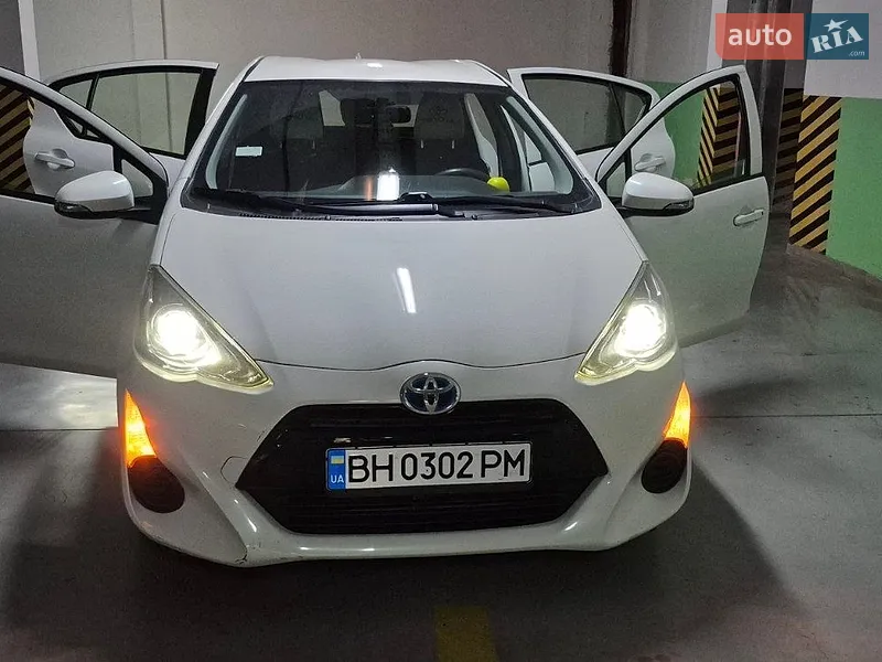 Toyota Prius C 2015