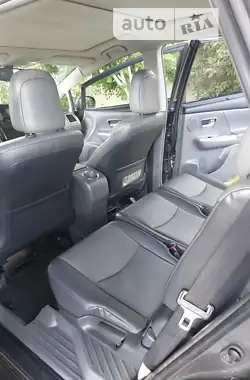 Toyota Prius MPV 2012