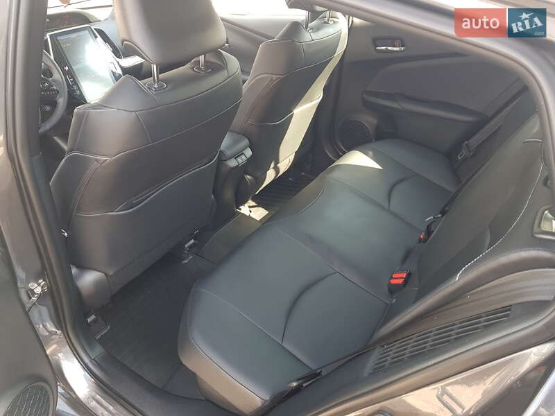 Хетчбек Toyota Prius Prime 2021 в Львові