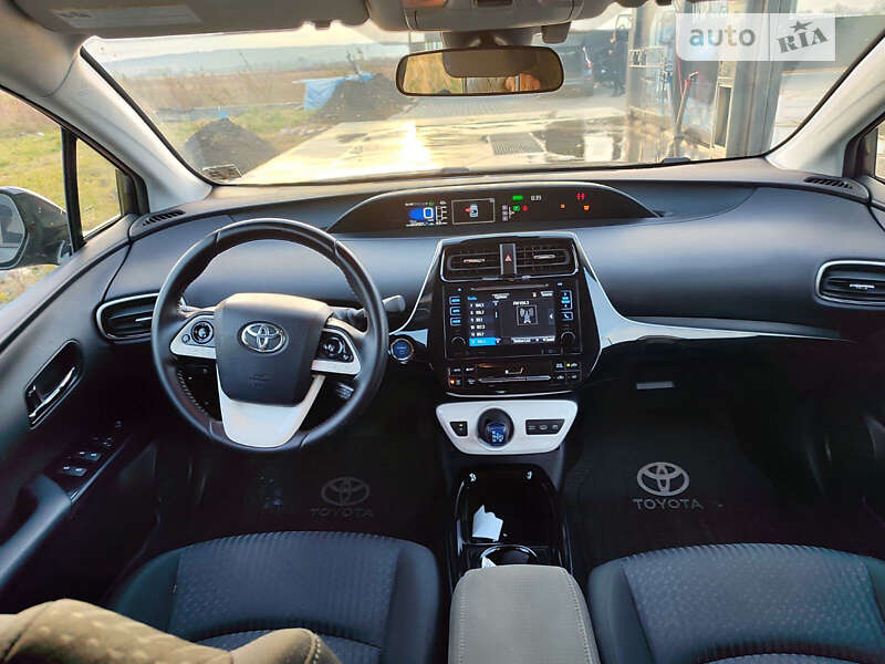 Toyota Prius Prime 2016