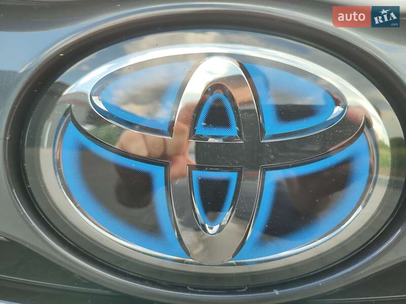 Хэтчбек Toyota Prius Prime 2021 в Днепре