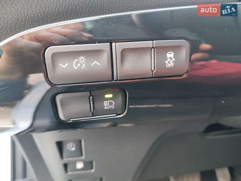 Хэтчбек Toyota Prius Prime 2021 в Днепре