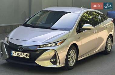 Хетчбек Toyota Prius Prime 2017 в Києві