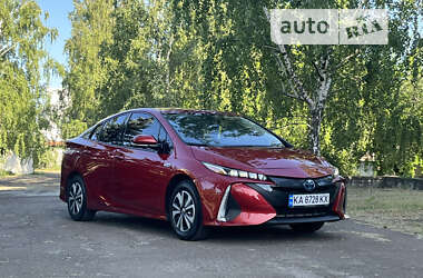 Хэтчбек Toyota Prius Prime 2018 в Киеве