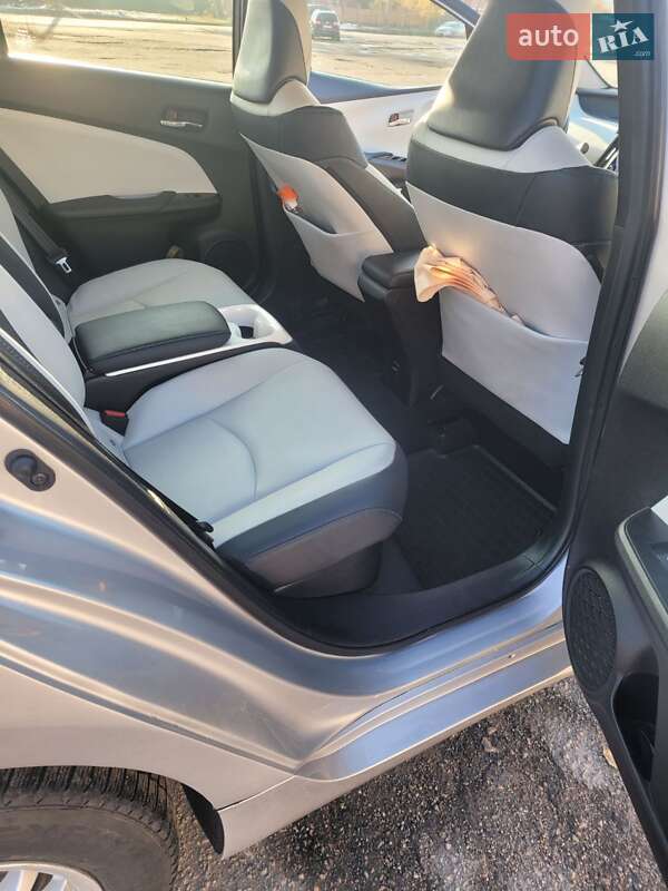 Хэтчбек Toyota Prius Prime 2018 в Полтаве