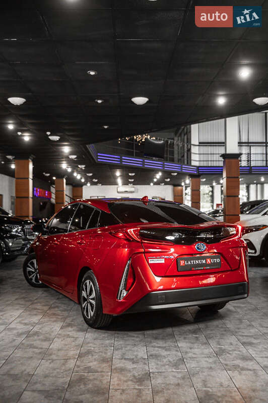 Хэтчбек Toyota Prius Prime 2017 в Одессе