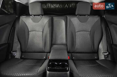 Хэтчбек Toyota Prius Prime 2017 в 