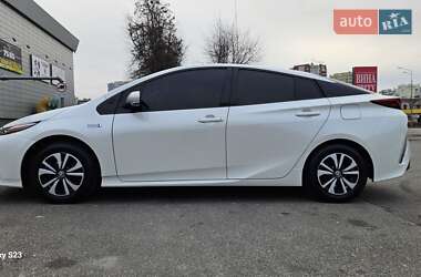 Хетчбек Toyota Prius Prime 2017 в Києві