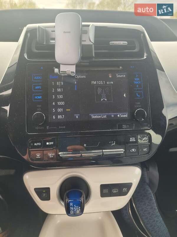 Хэтчбек Toyota Prius Prime 2017 в Киеве
