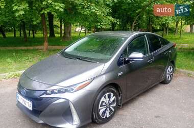 Хетчбек Toyota Prius Prime 2018 в 