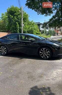 Хэтчбек Toyota Prius Prime 2023 в Киеве