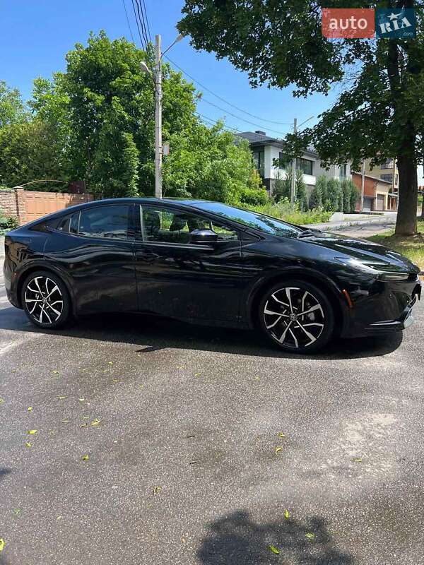 Хэтчбек Toyota Prius Prime 2023 в Киеве фото 2 Хэтчбек Toyota Prius Prime 2023 в Киеве