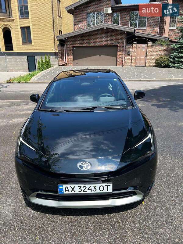 Хэтчбек Toyota Prius Prime 2023 в Киеве фото 9 Хэтчбек Toyota Prius Prime 2023 в Киеве