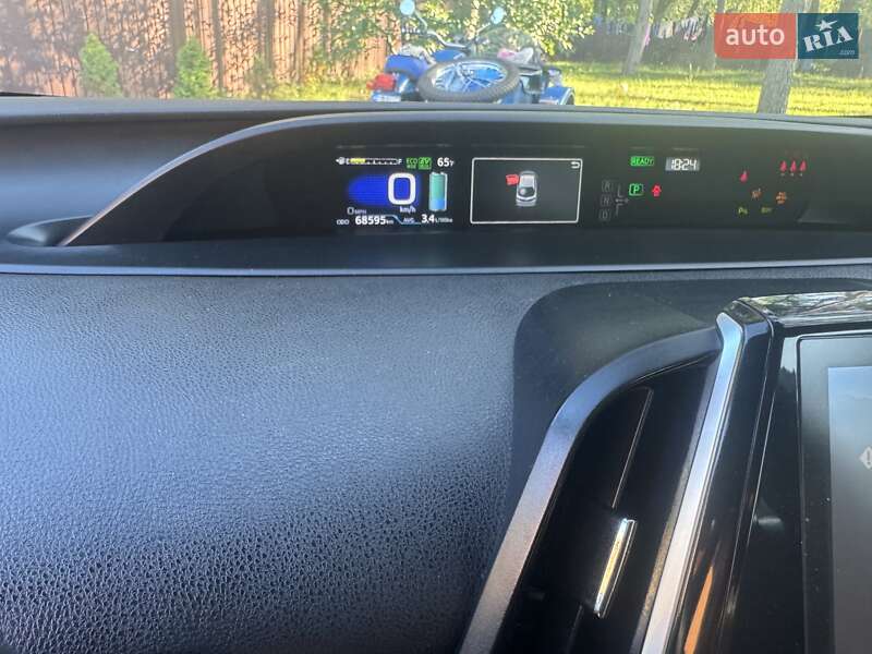 Хетчбек Toyota Prius Prime 2019 в Полтаві