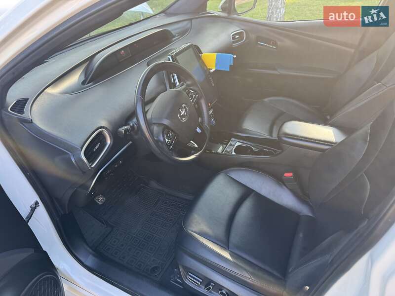 Хетчбек Toyota Prius Prime 2019 в Полтаві