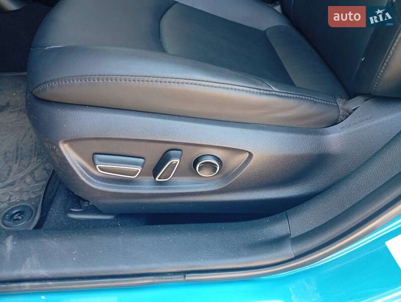 Хэтчбек Toyota Prius Prime 2017 в Одессе