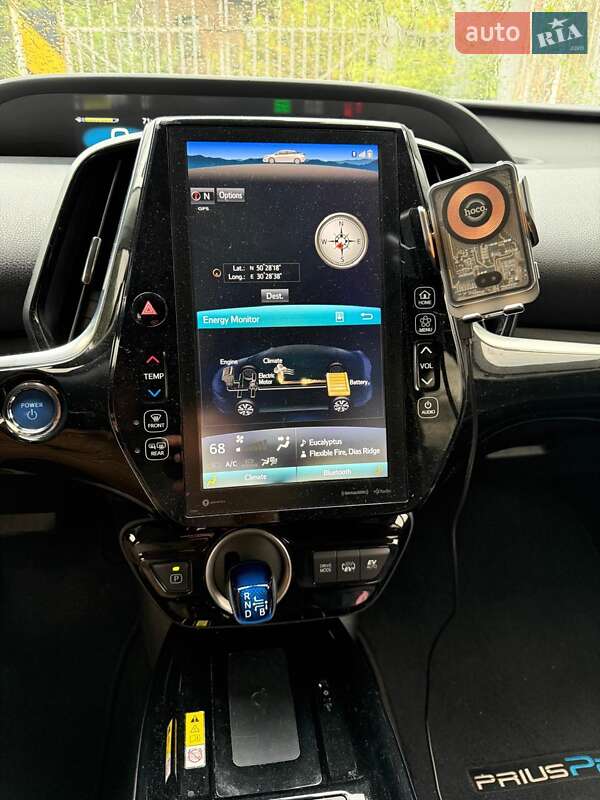 Хэтчбек Toyota Prius Prime 2021 в Киеве фото 4 Хэтчбек Toyota Prius Prime 2021 в Киеве