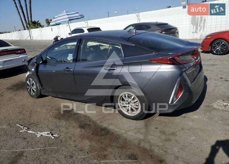 Хетчбек Toyota Prius Prime 2017 в Одесі