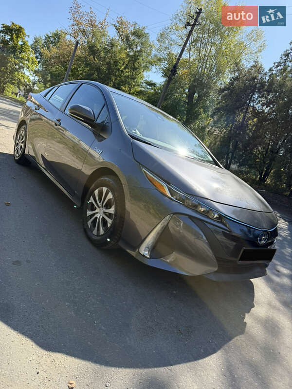 Хетчбек Toyota Prius Prime 2021 в Дніпрі фото 4 Хетчбек Toyota Prius Prime 2021 в Дніпрі