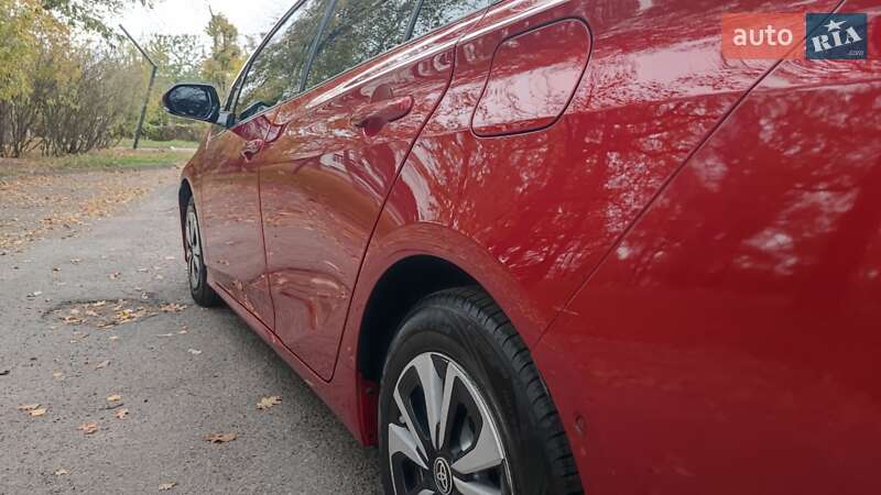 Хэтчбек Toyota Prius Prime 2016 в Харькове фото 16 Хэтчбек Toyota Prius Prime 2016 в Харькове