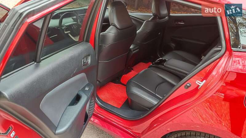 Хэтчбек Toyota Prius Prime 2016 в Харькове фото 41 Хэтчбек Toyota Prius Prime 2016 в Харькове