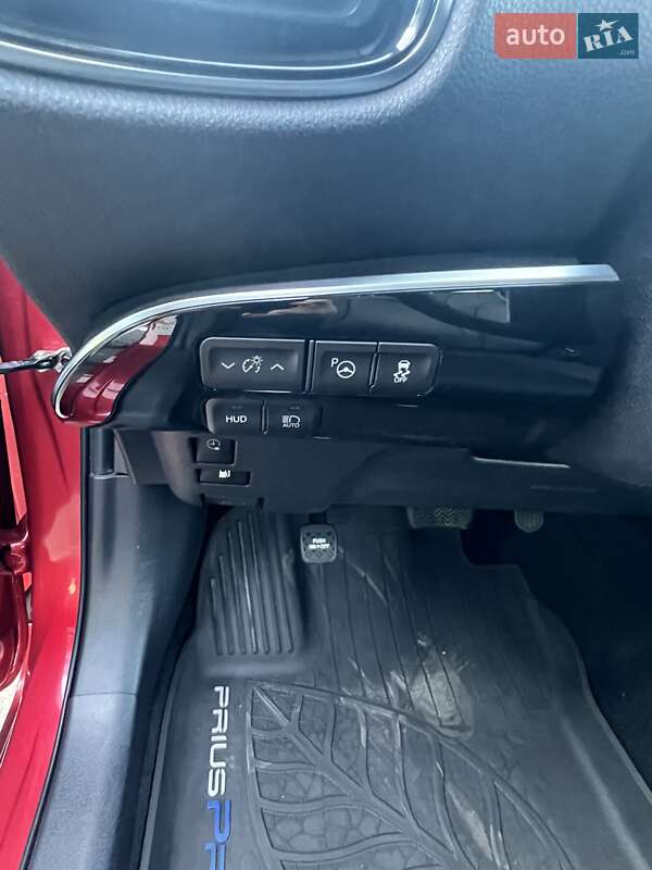 Хэтчбек Toyota Prius Prime 2017 в Киеве фото 11 Хэтчбек Toyota Prius Prime 2017 в Киеве