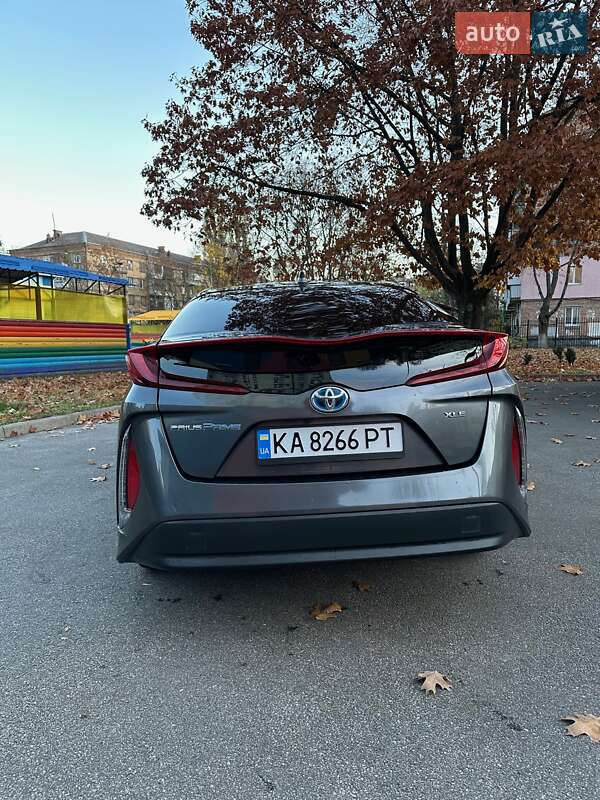 Хэтчбек Toyota Prius Prime 2019 в Киеве фото 6 Хэтчбек Toyota Prius Prime 2019 в Киеве