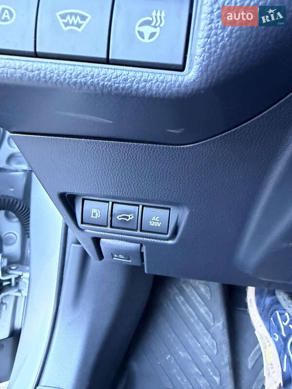 Хэтчбек Toyota Prius Prime 2024 в Одессе