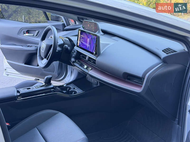 Хэтчбек Toyota Prius Prime 2024 в Одессе