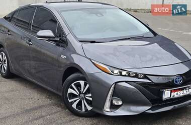 Хэтчбек Toyota Prius Prime 2018 в Киеве