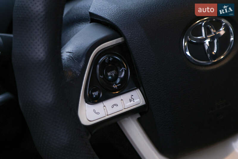 Хэтчбек Toyota Prius Prime 2017 в Одессе фото 15 Хэтчбек Toyota Prius Prime 2017 в Одессе