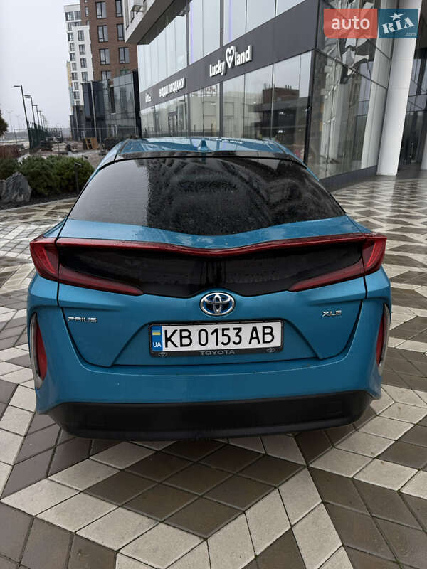 Хэтчбек Toyota Prius Prime 2020 в Киеве фото 11 Хэтчбек Toyota Prius Prime 2020 в Киеве