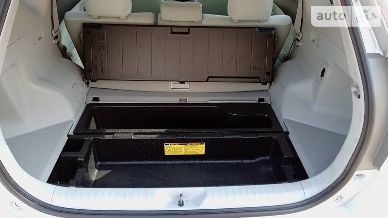 Універсал Toyota Prius v 2012 в Одесі