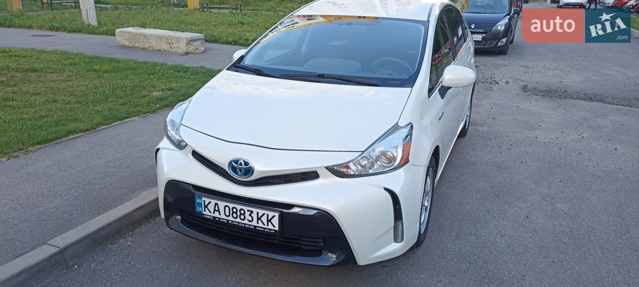 2015 Toyota Prius v (+) - мініатюра 42