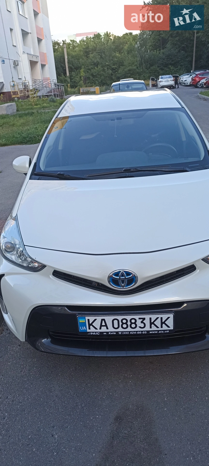 2015 Toyota Prius v (+) - мініатюра 10