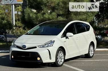 Хетчбек Toyota Prius v 2016 в Одесі