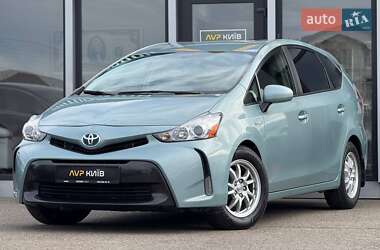 Toyota Prius v 2016 Toyota Prius v 2016