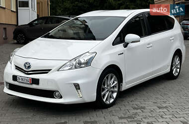 Універсал Toyota Prius v 2014 в Луцьку