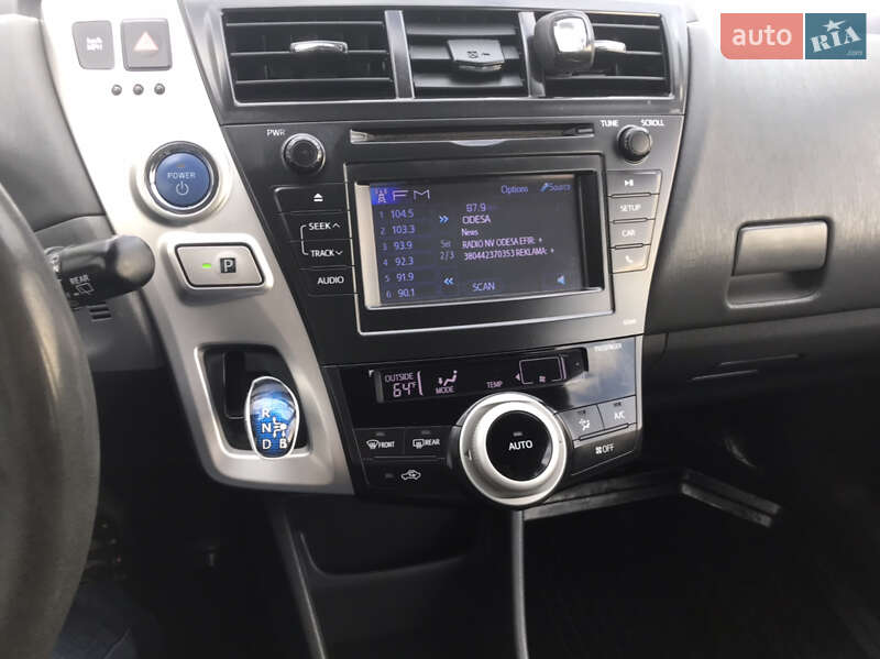 Универсал Toyota Prius v 2012 в Одессе фото 23 Универсал Toyota Prius v 2012 в Одессе