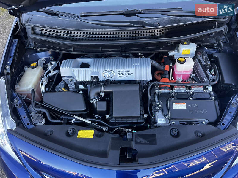 Универсал Toyota Prius v 2013 в Луцке фото 47 Универсал Toyota Prius v 2013 в Луцке