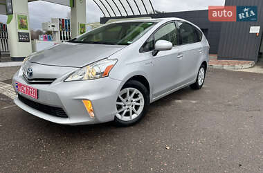 Универсал Toyota Prius v 2014 в Дрогобыче
